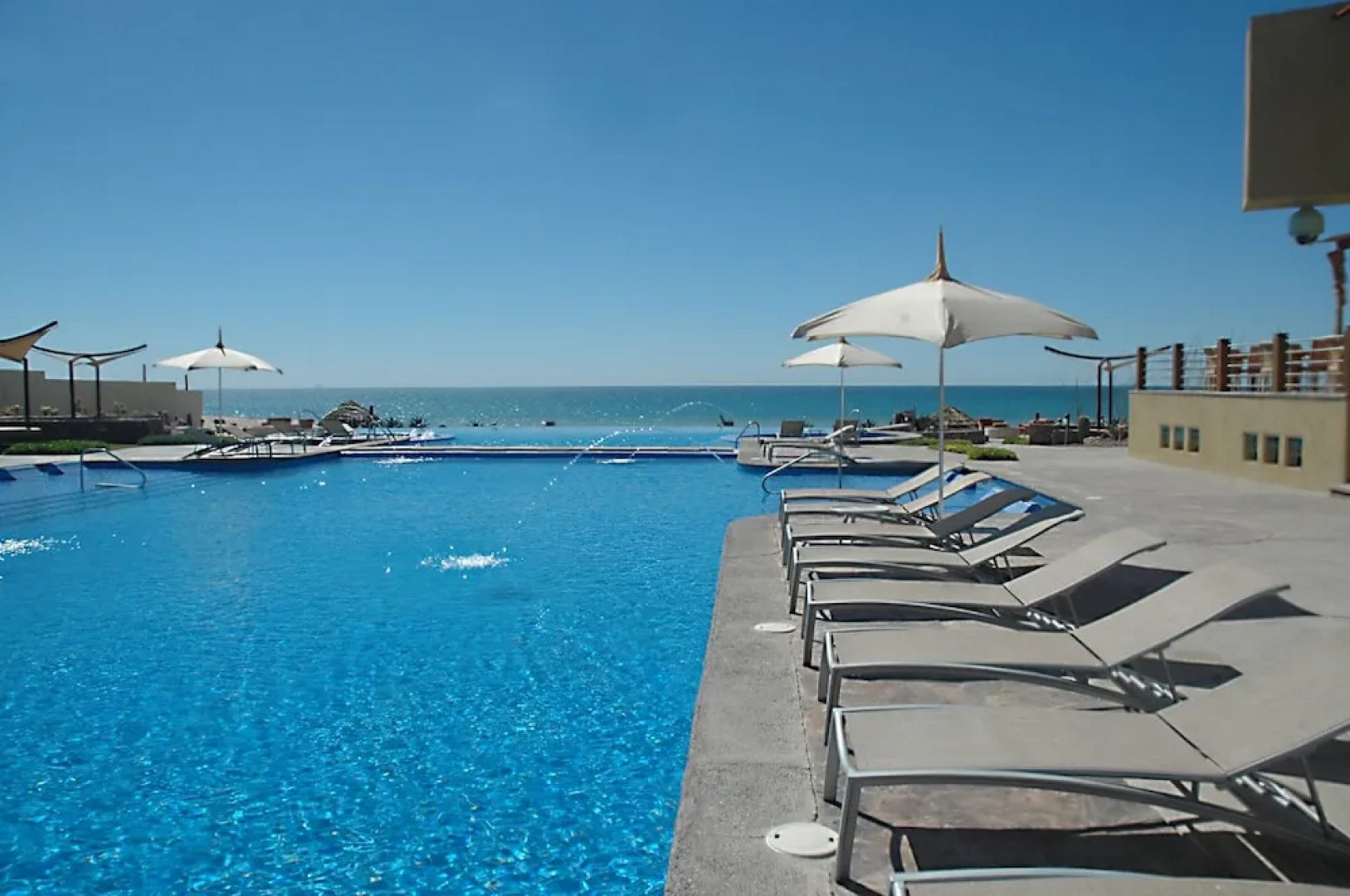 Encanto Living 0901 -2BR by Kivoya