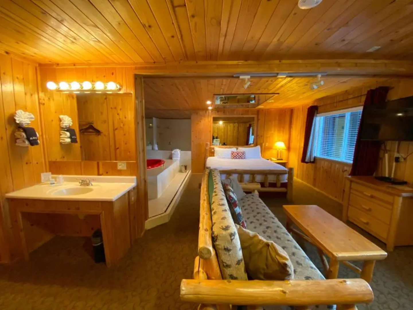 Secrets Inn Lake Tahoe