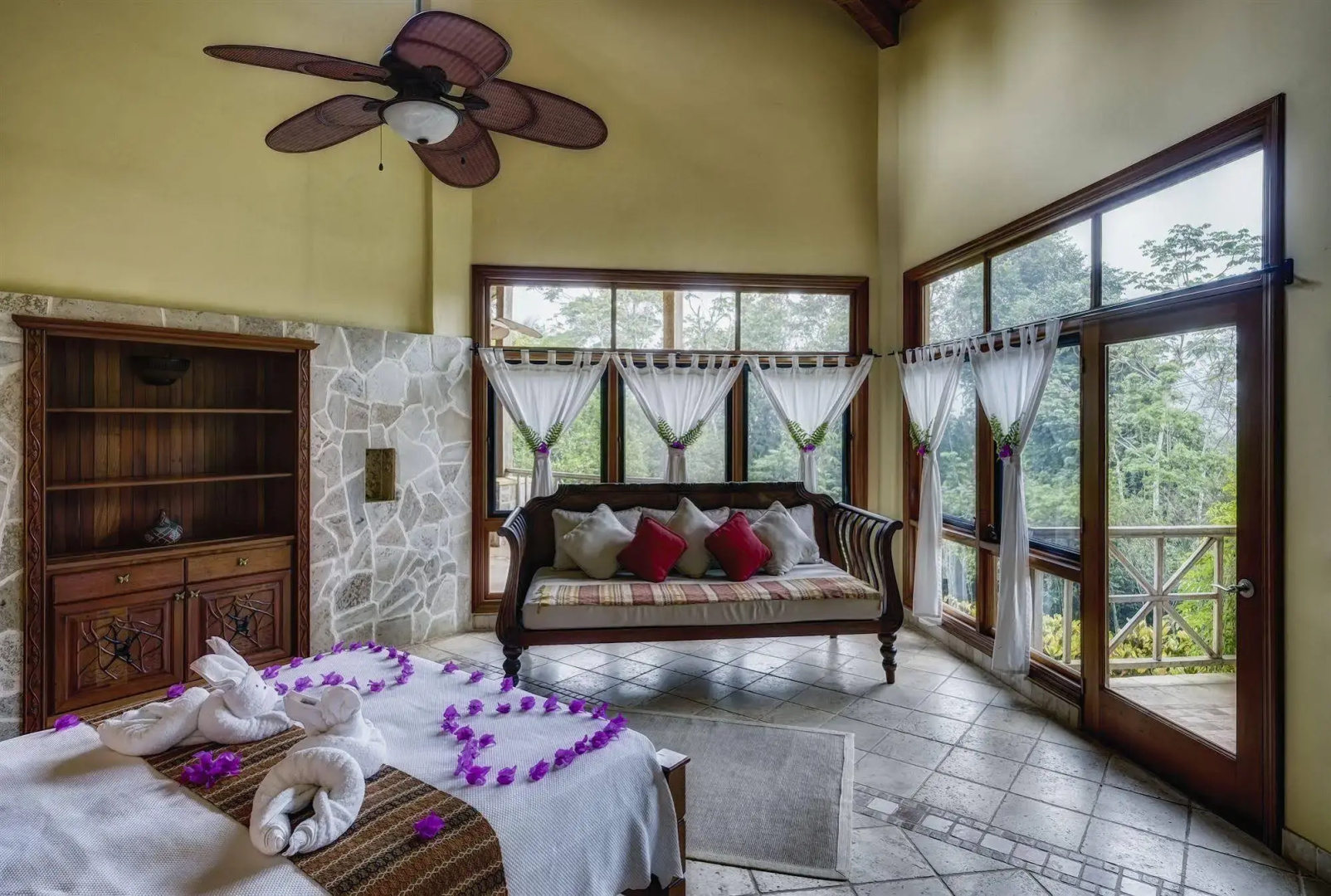 Sleeping Giant Rainforest Lodge