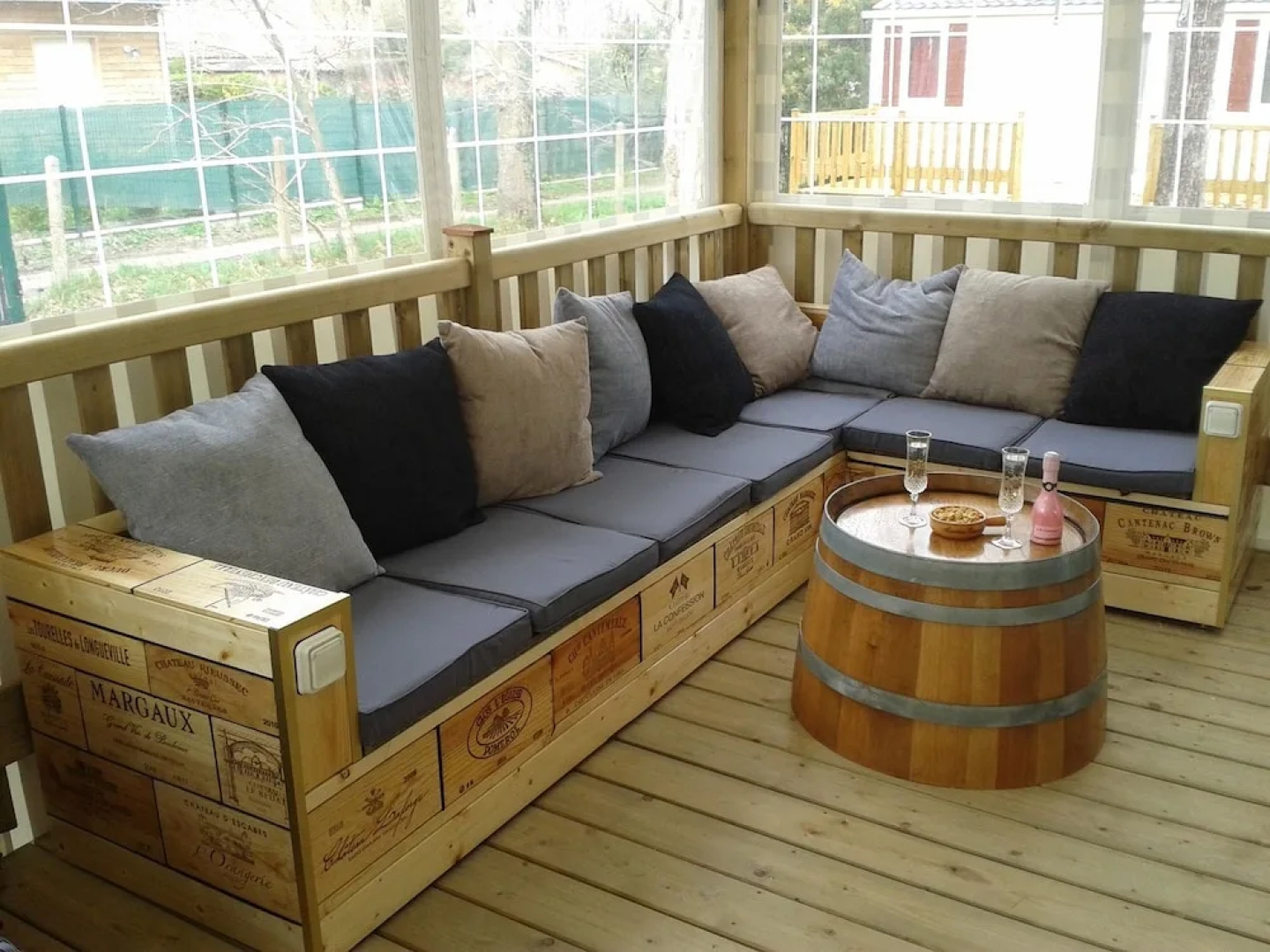 Bungalow With 2 Bedrooms in Soulac-sur-mer, With Pool Access and Furni