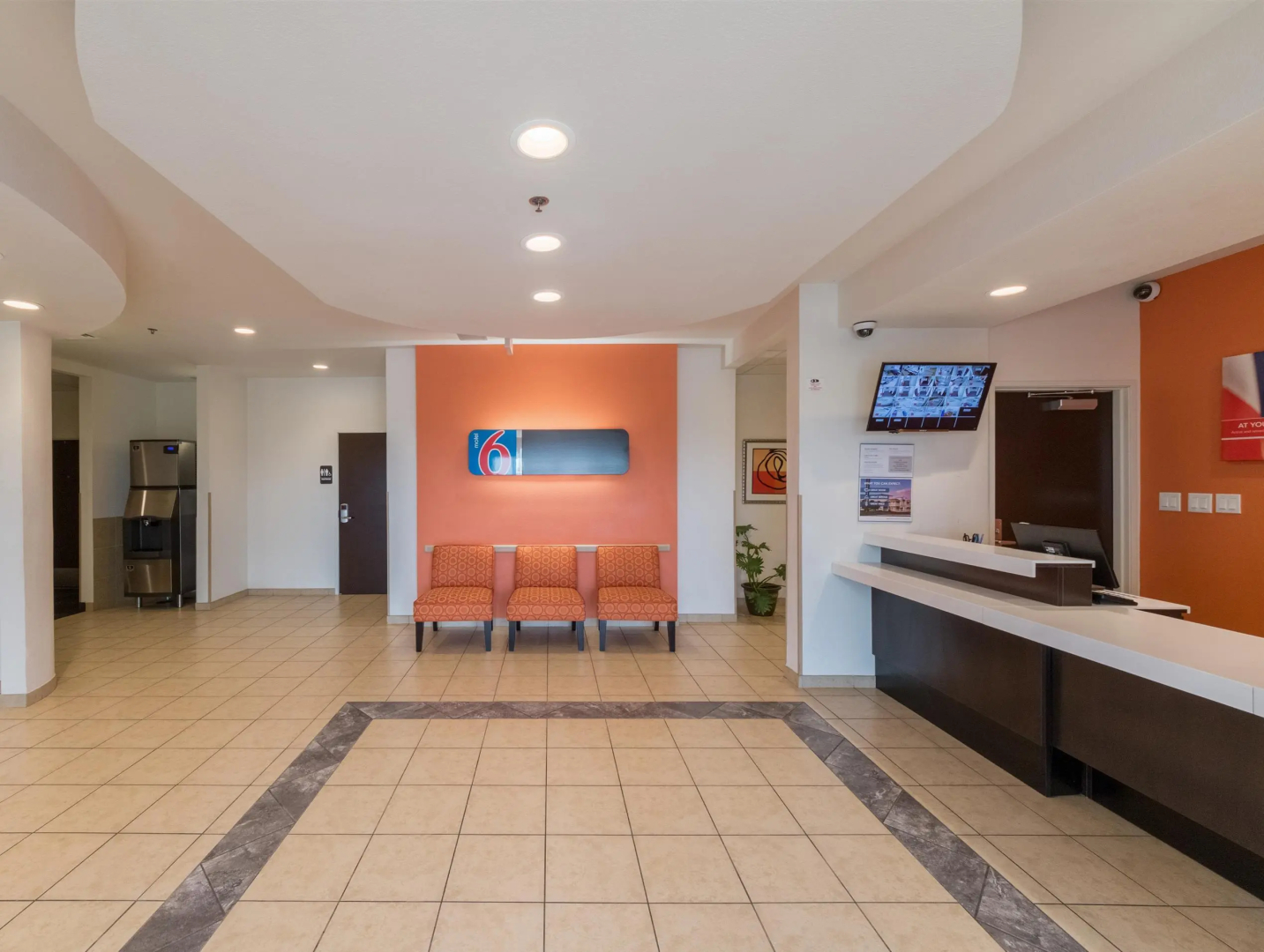 Motel 6 Laredo, TX - Airport