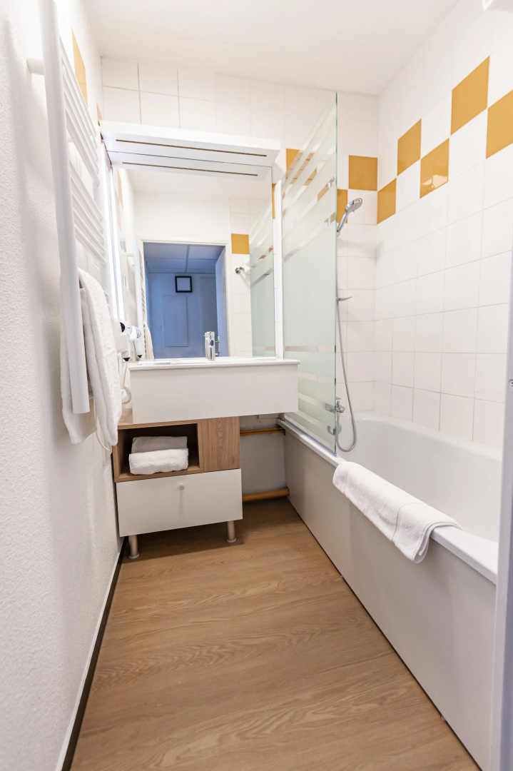 Отель Le Hüb Grenoble