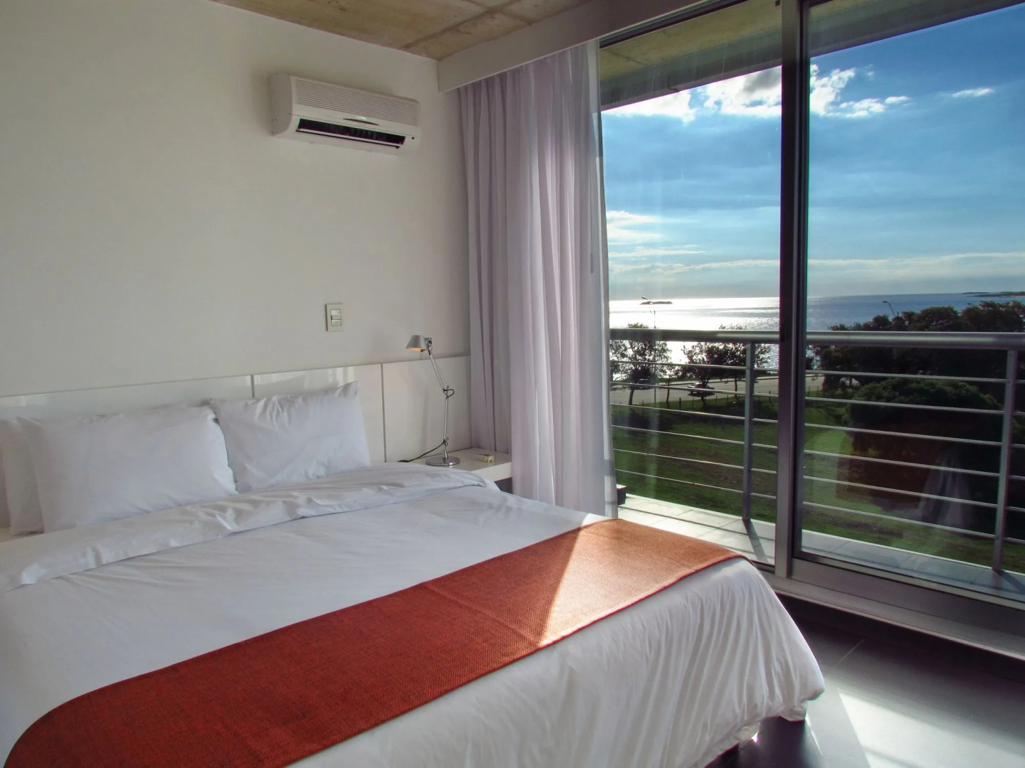 Costa Colonia - Riverside Boutique Hotel