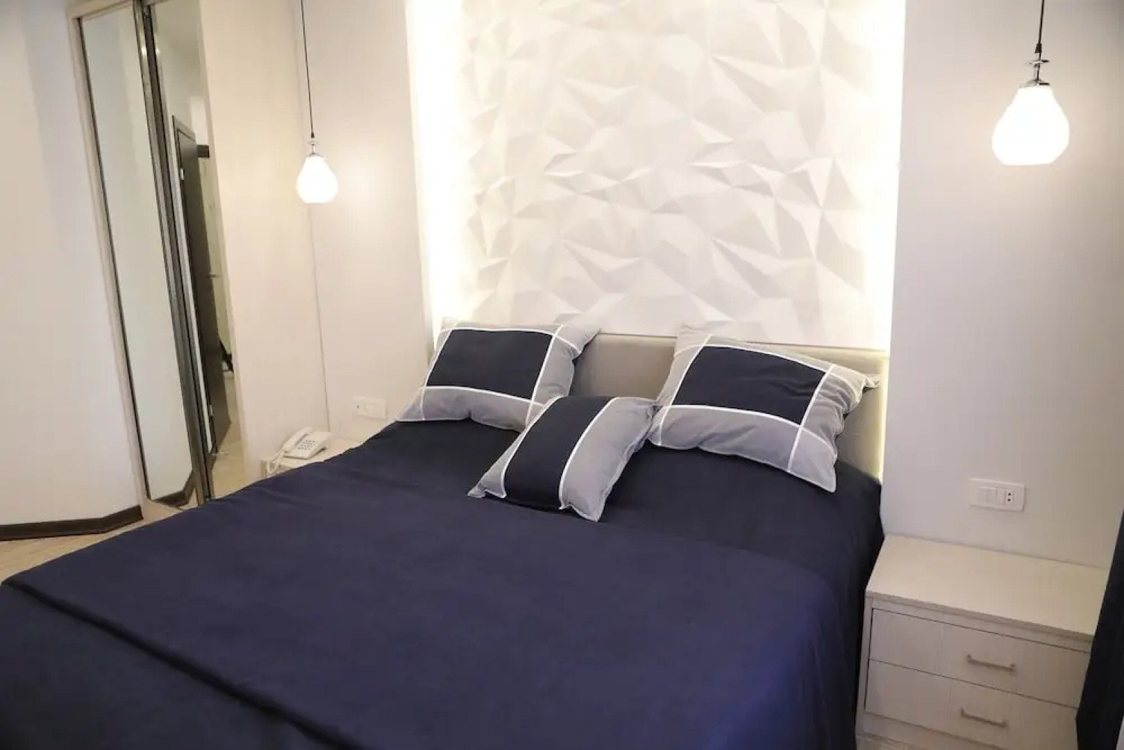 Отель «4 комнаты»