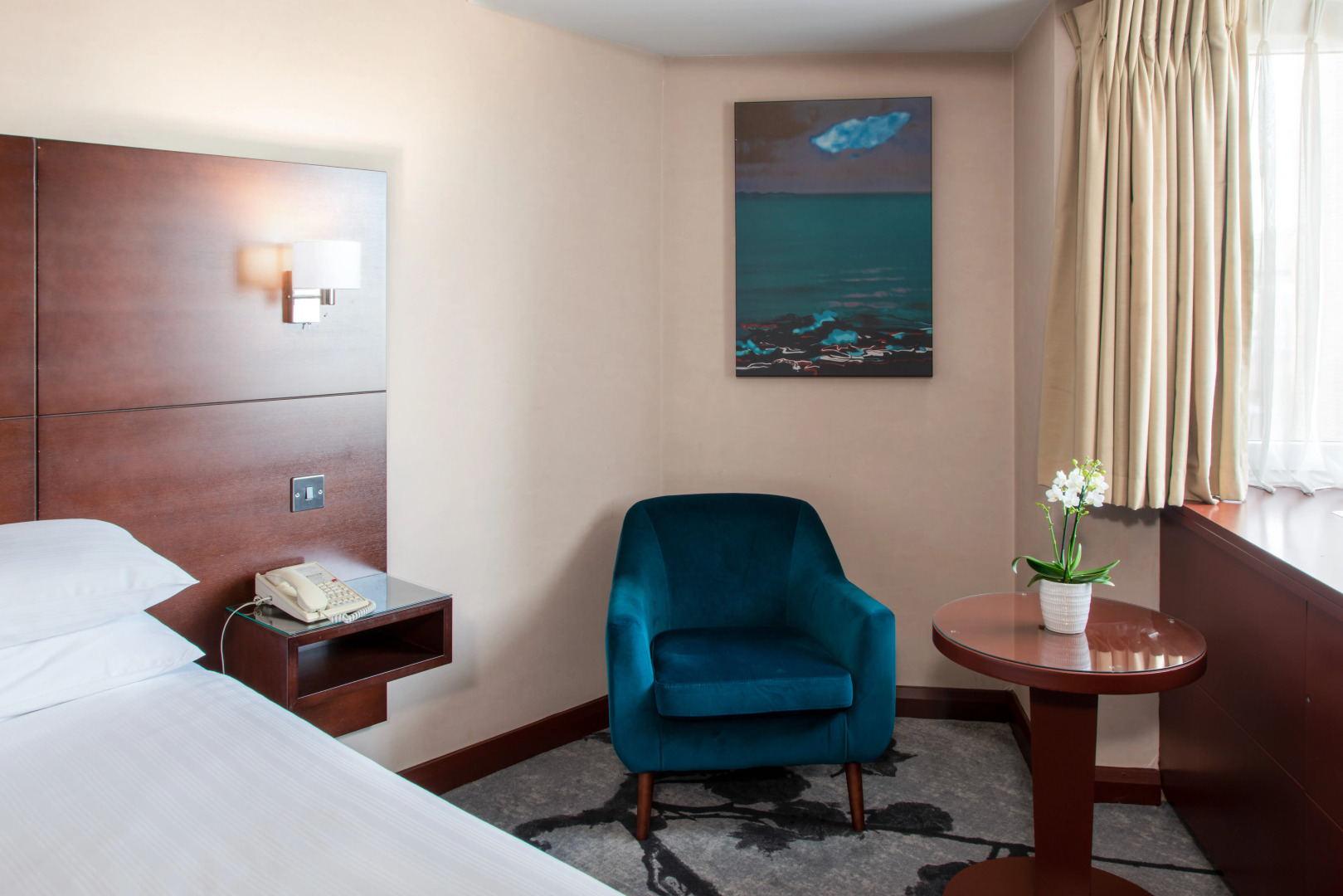 Отель Pullman Paris Tour Eiffel