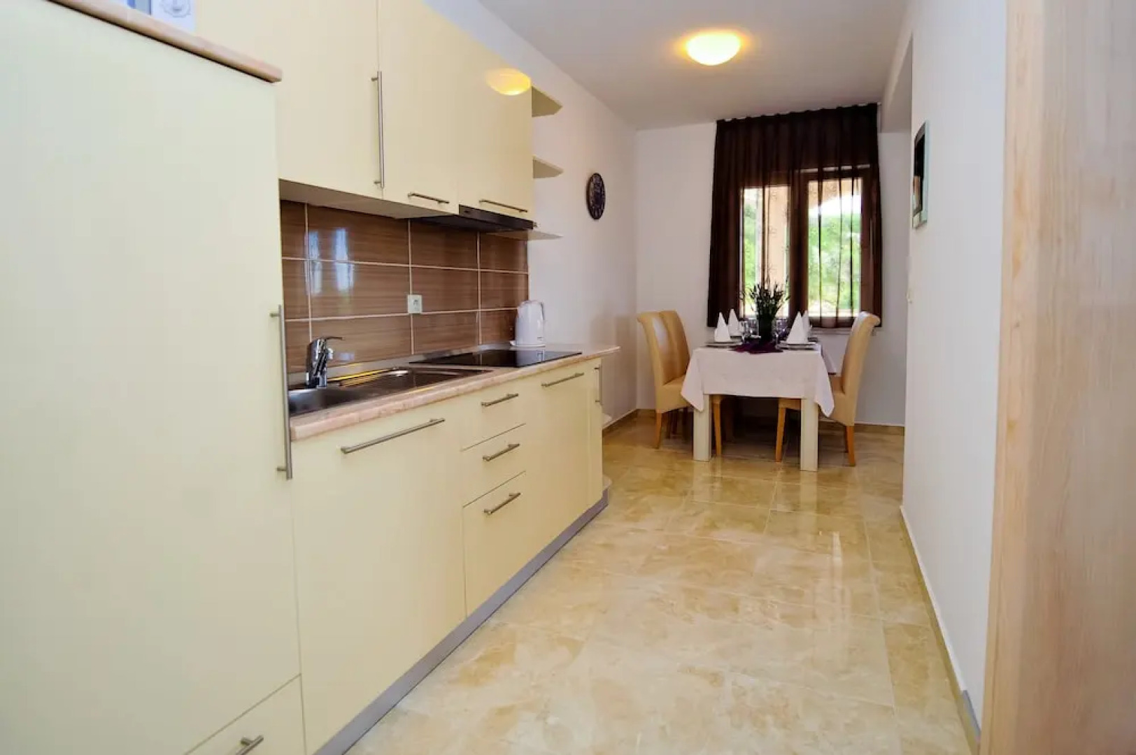 Lastura Aparthotel & Mobile Homes