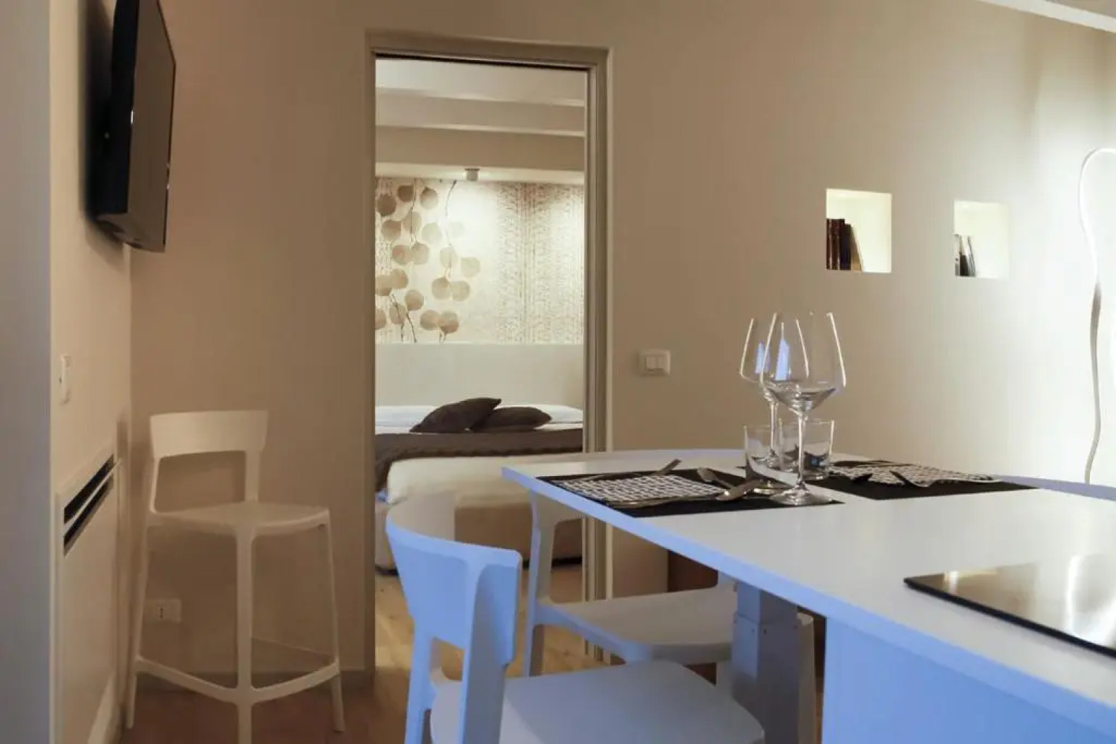 TiAMo Modern Design Guest House