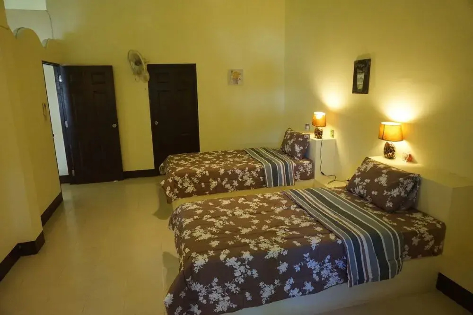 Stars Bistro and Bungalows