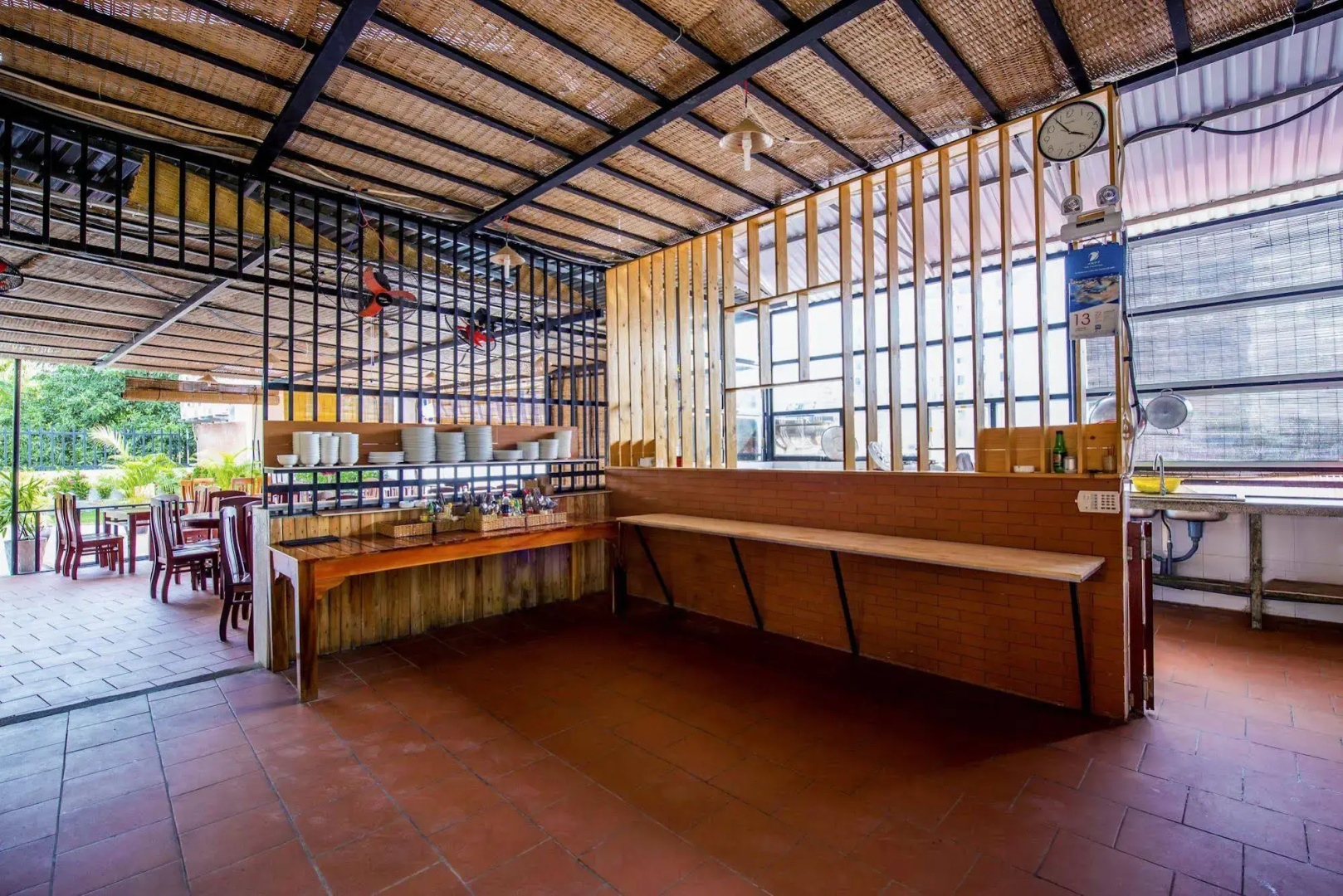 Bien Xanh Hotel