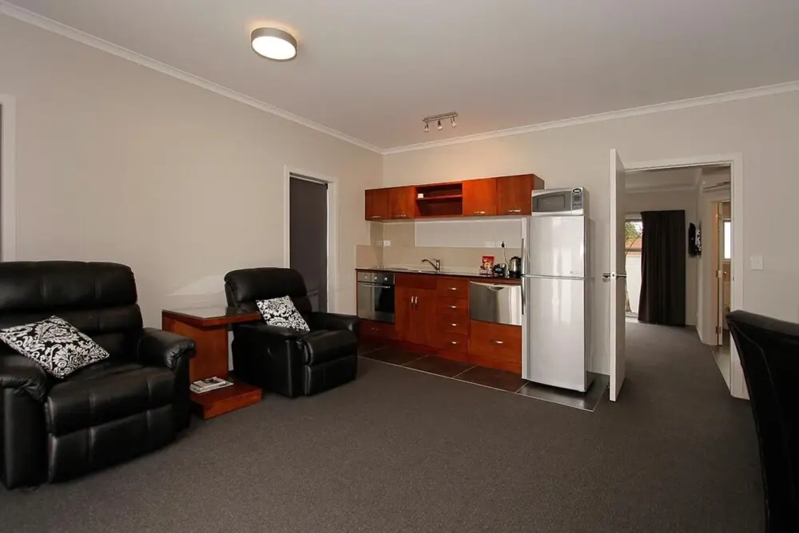City Corporate Motor Inn