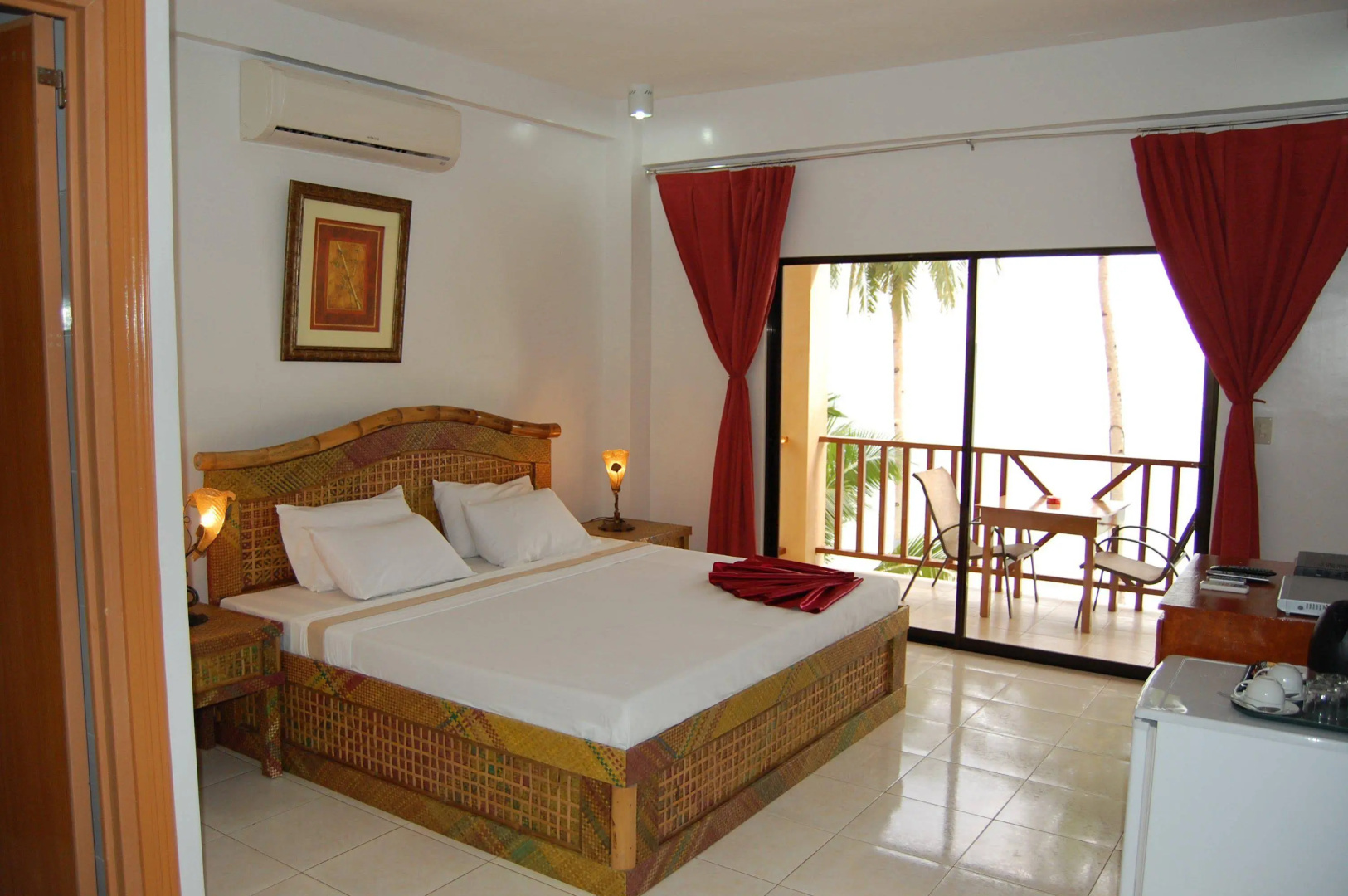 Anda White Beach Resort