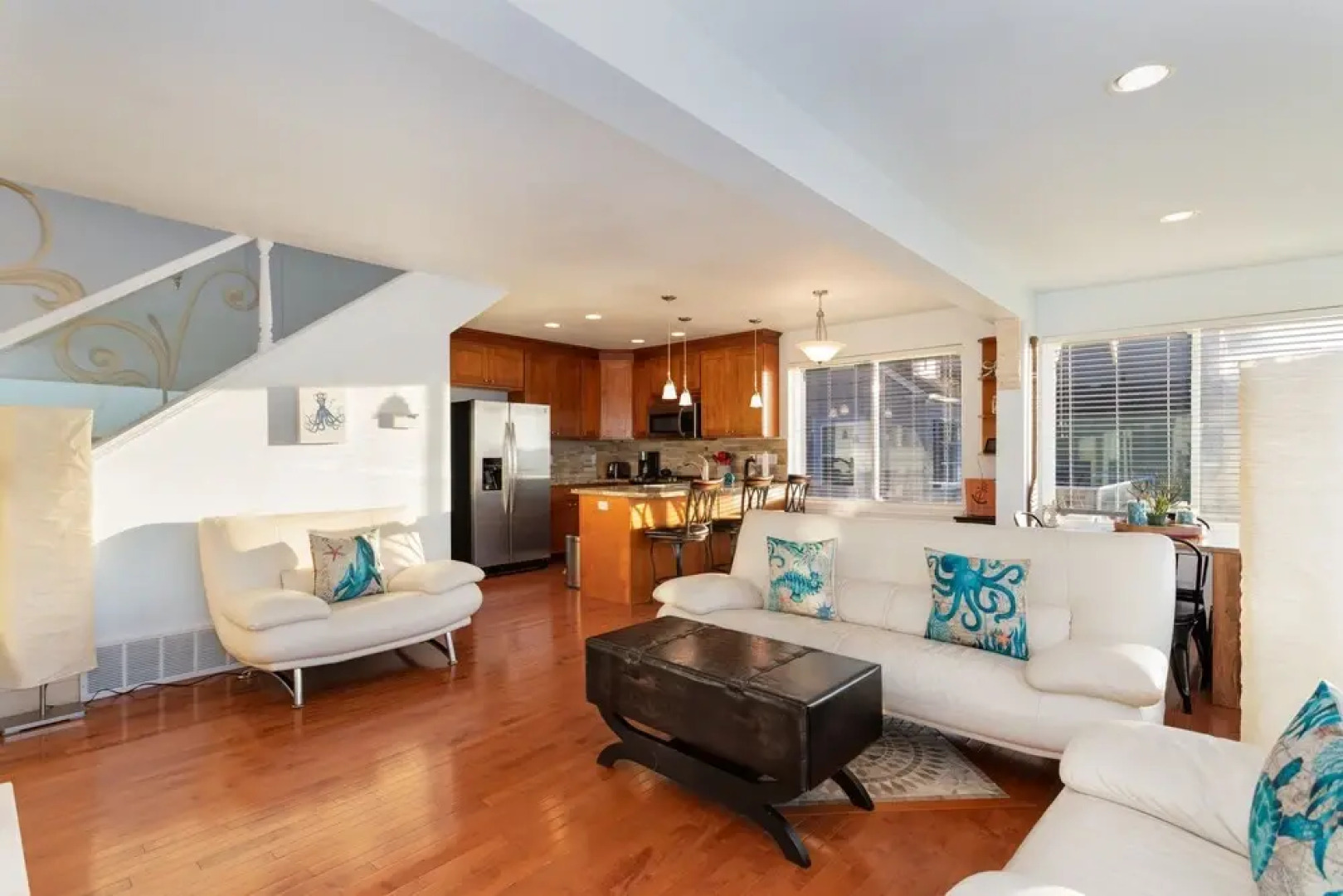 Amazing Sunsets At 3br Over The Puget Sound 3 Bedroom Home by Redawning