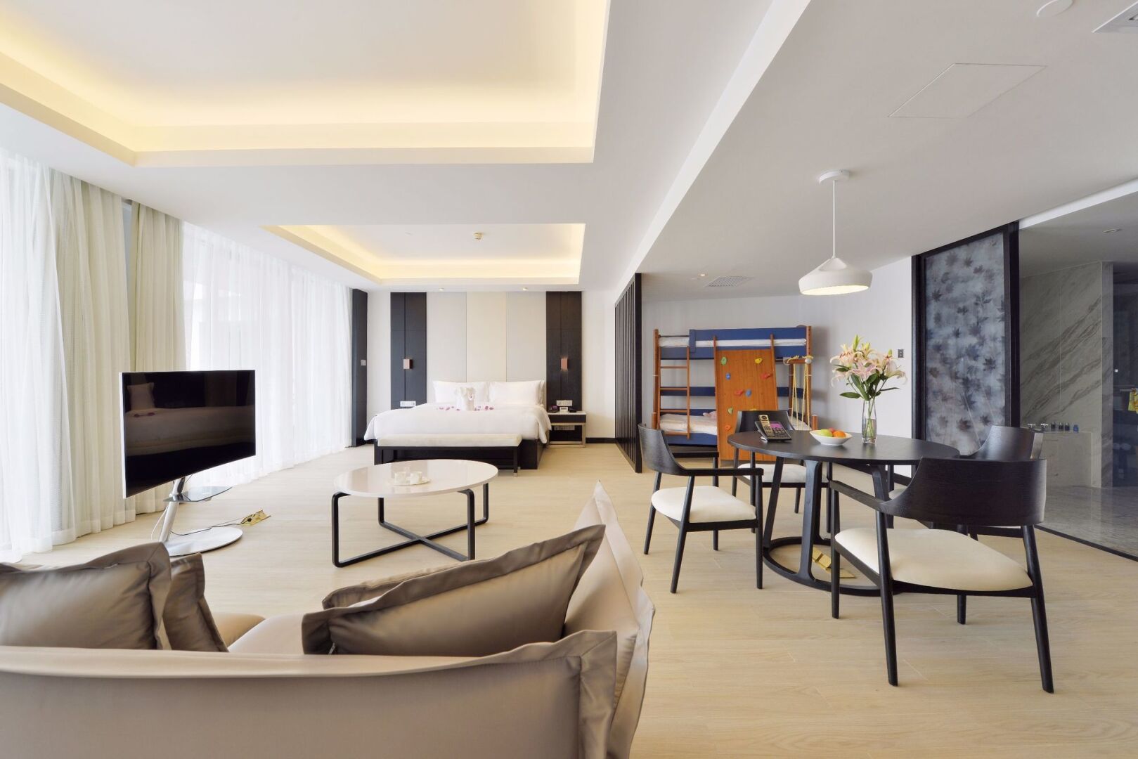 Курорт Palace Resort Yalong Bay Sanya-Villa