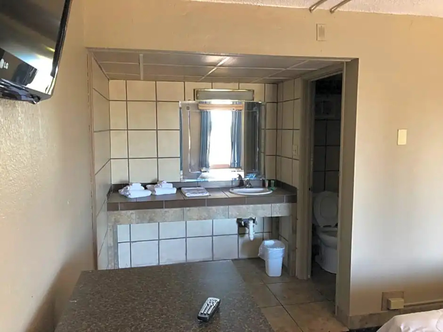 Whaler Inn and Suites