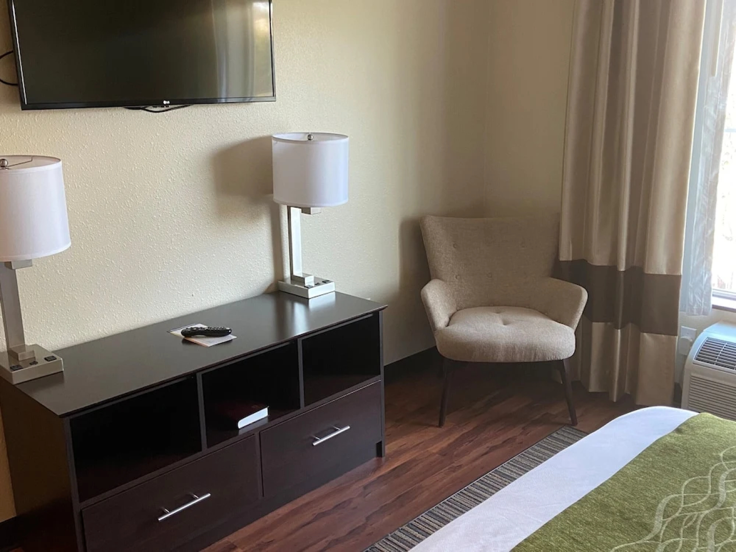 Cobblestone Hotel & Suites Connellsville