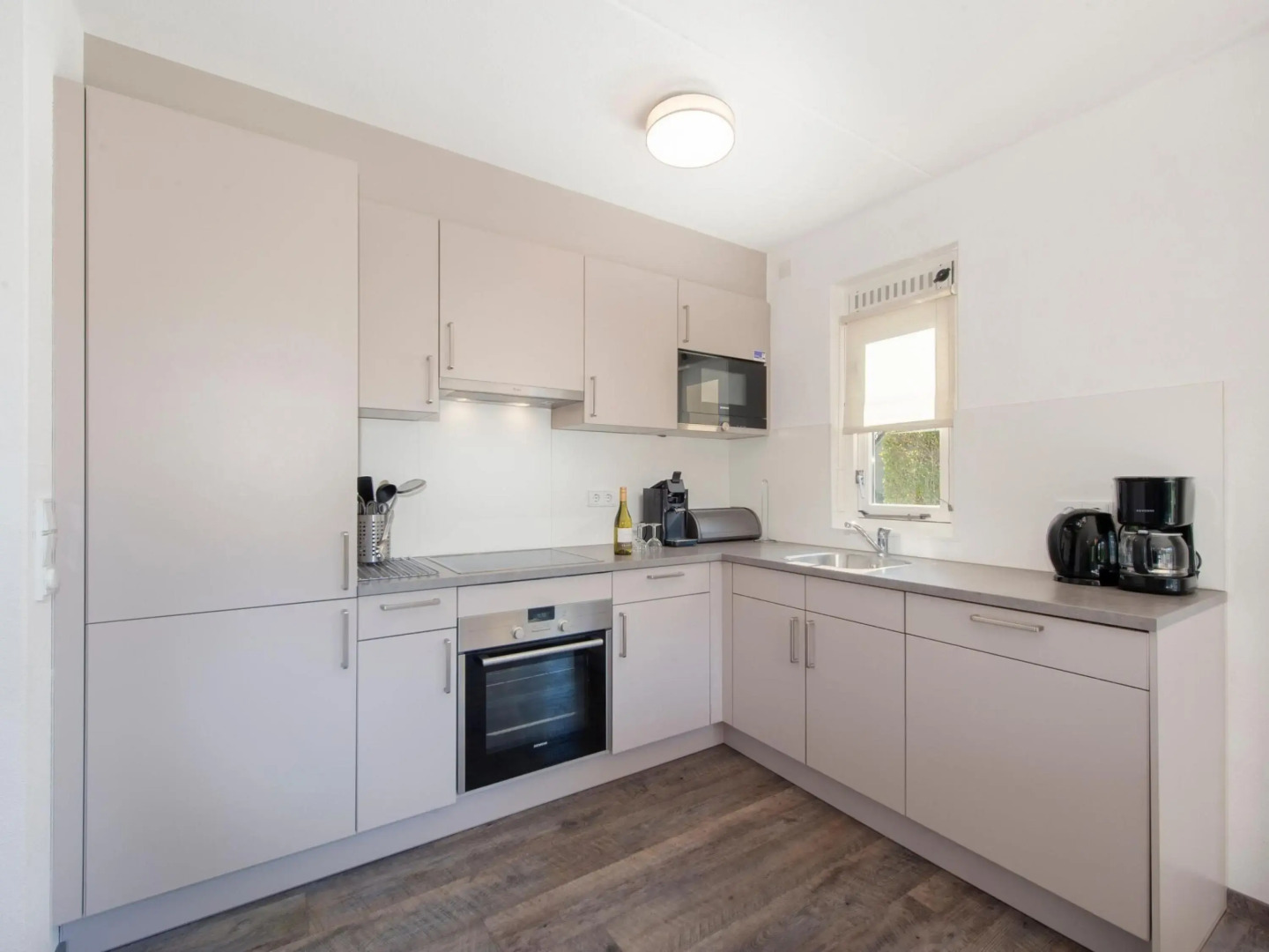 Restyled Villa With Dishwasher, Near the Beach