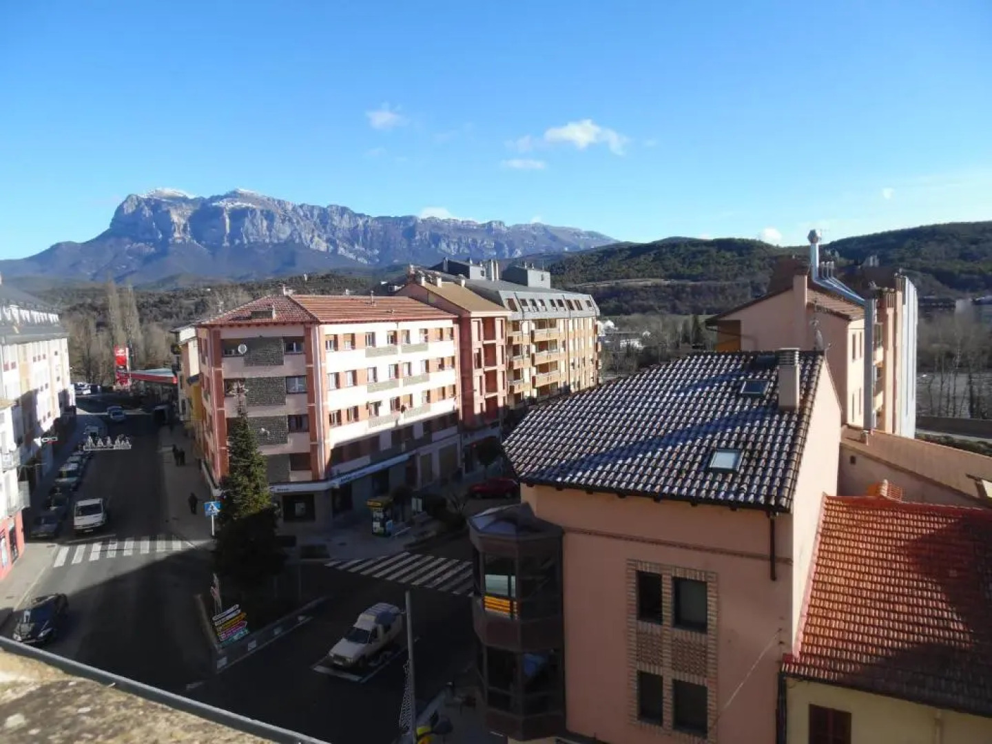Apartamentos Edificio Aguilas