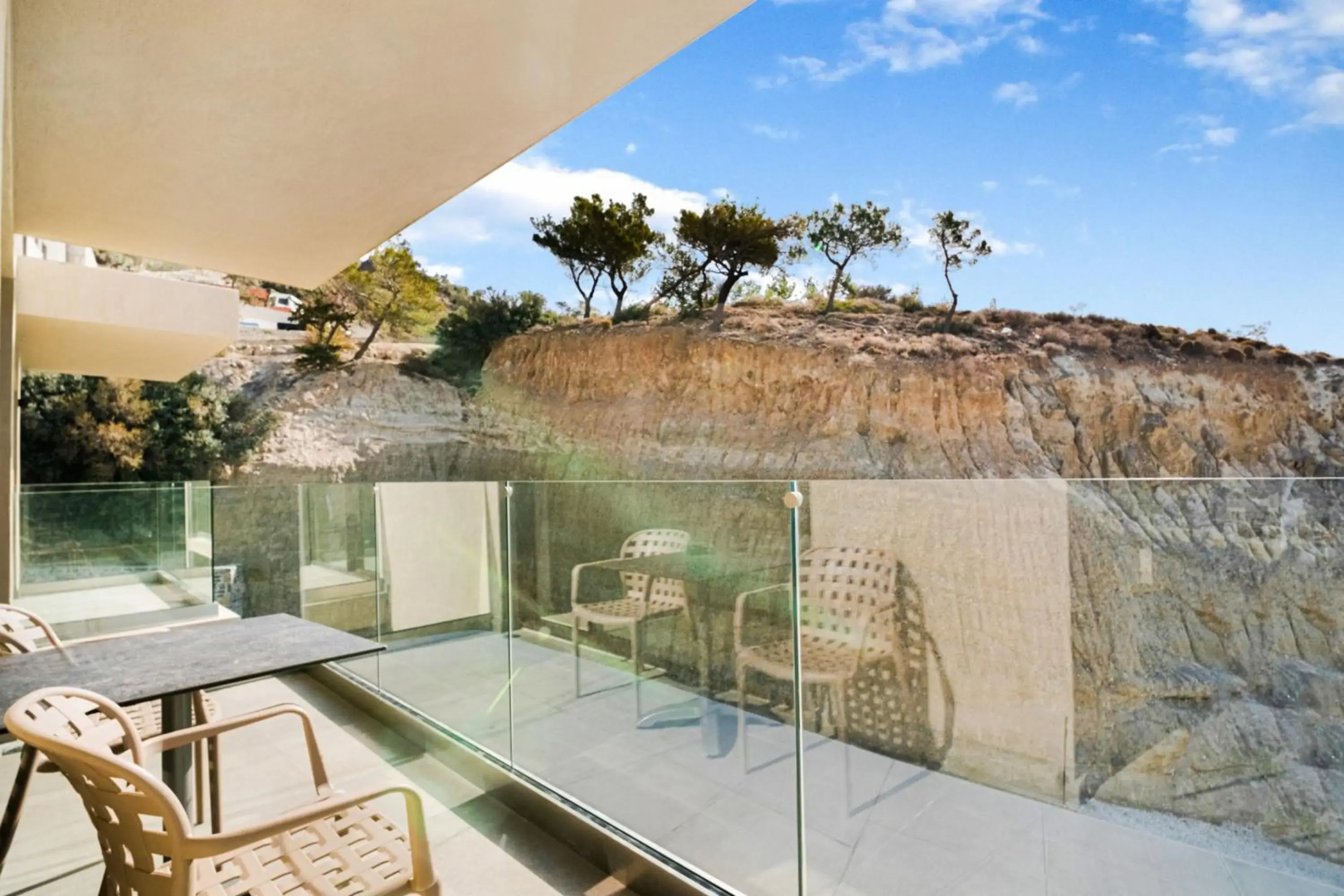 Harmony E Rock Hotel