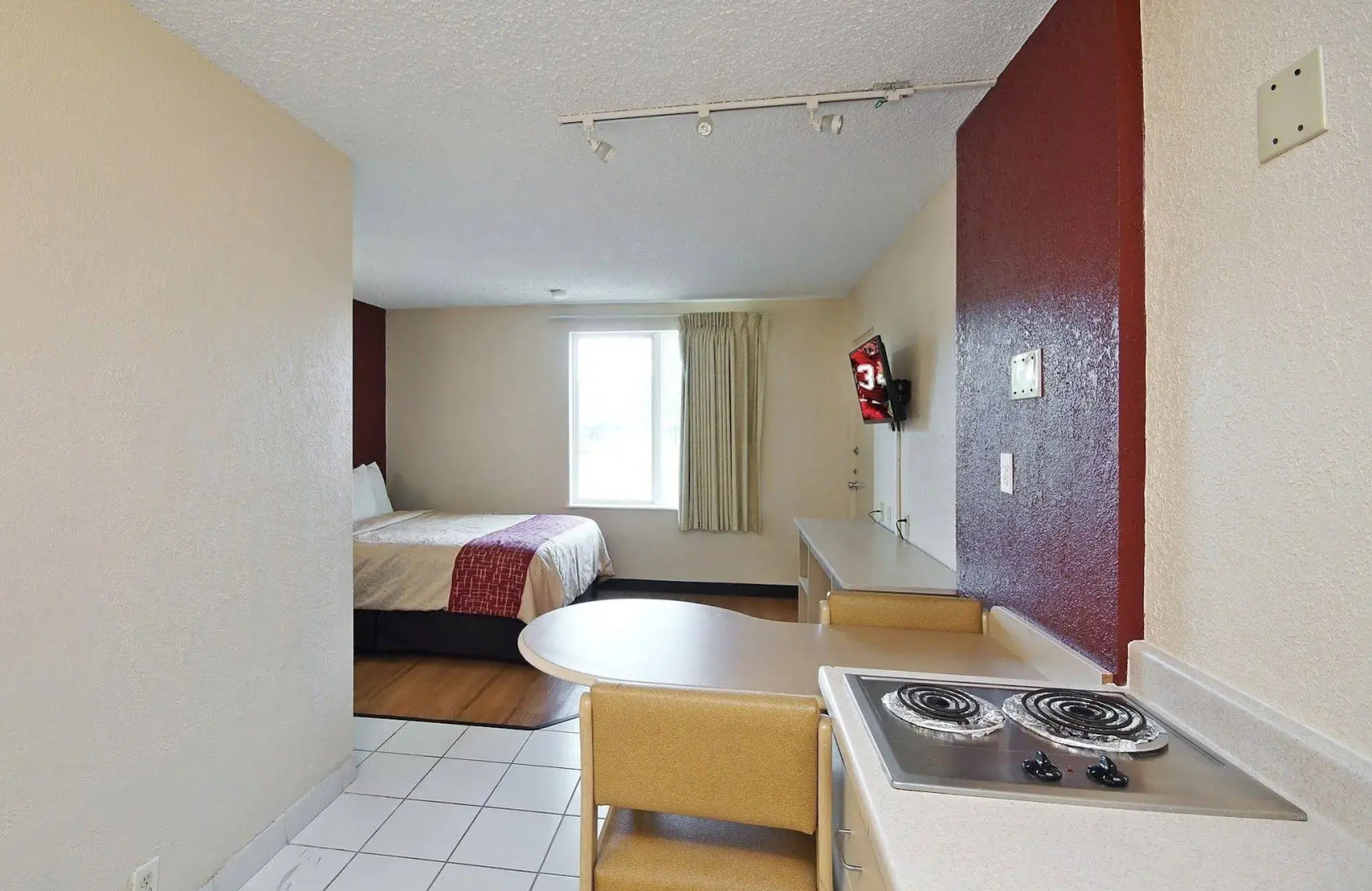 Countryside Suites Kansas City Independence I-70E Sports Complex Hotel