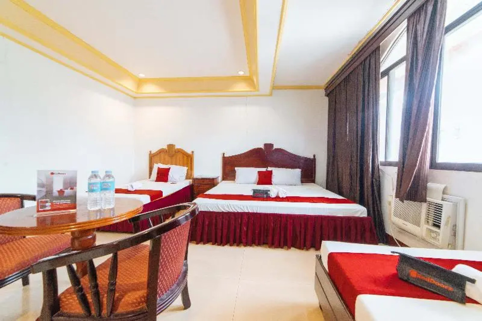 RedDoorz @ Kilometer 1 Roxas City