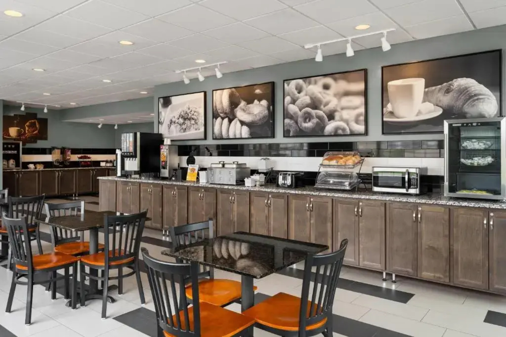 Baymont Inn & Suites Jefferson City