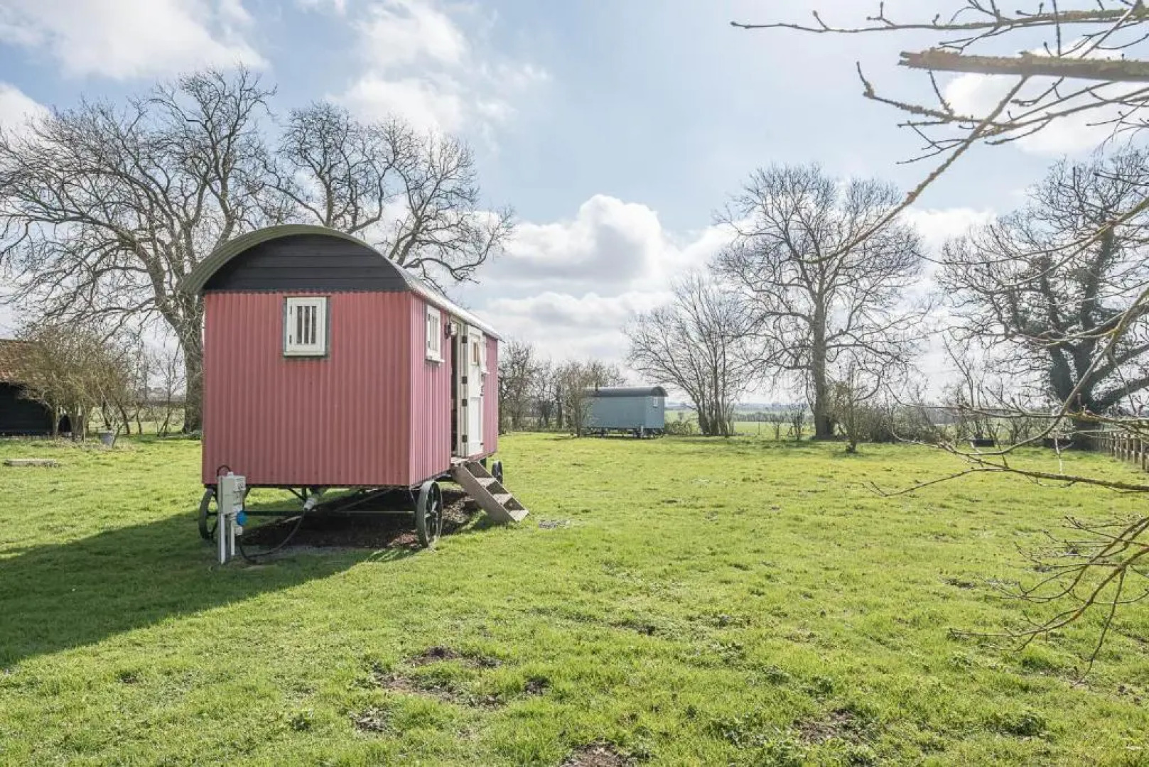 Thyme Shepherds Hut Boundary Farm Air Manage Suffolk
