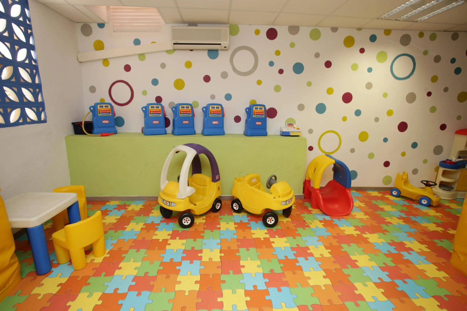 Checkin Bungalows Atlantida