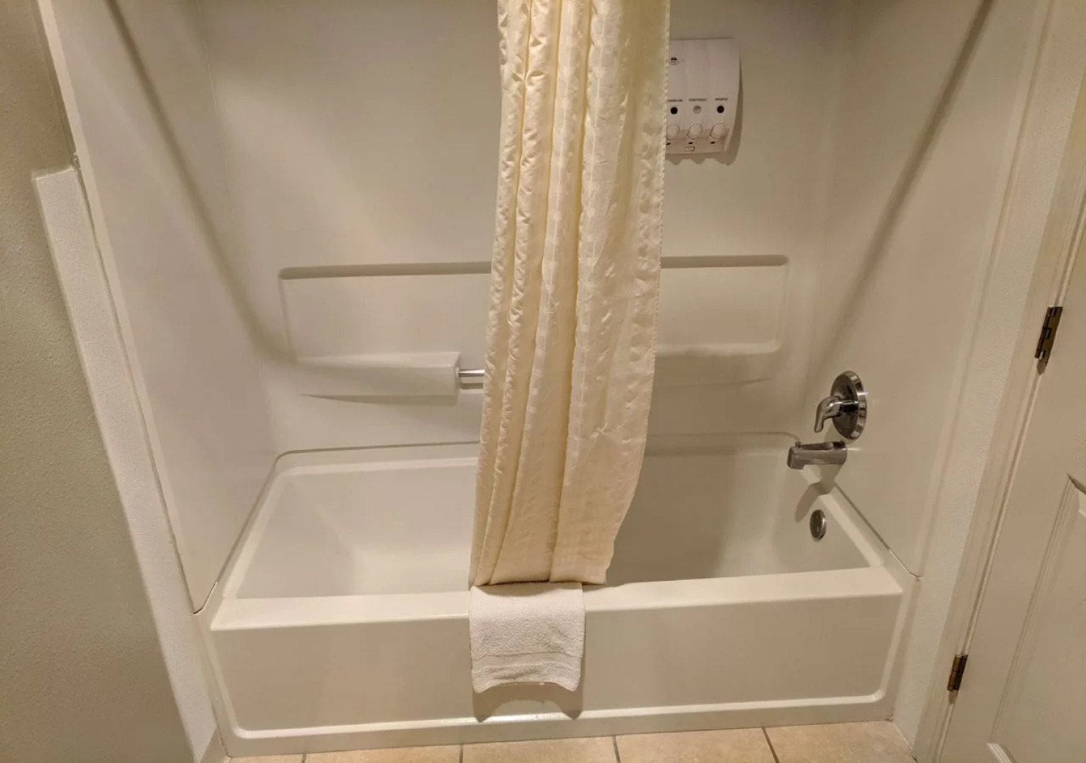 Americas Best Value Inn and Suites