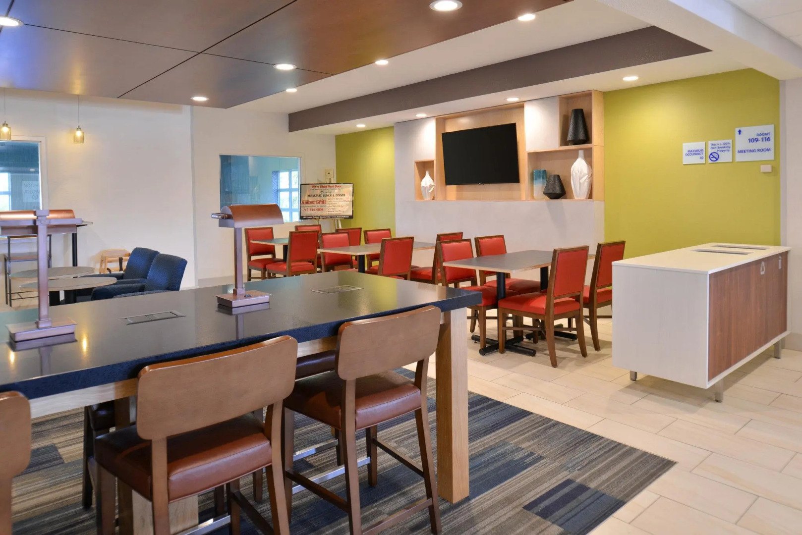 Holiday Inn Express and Suites Stevens Point by IHG