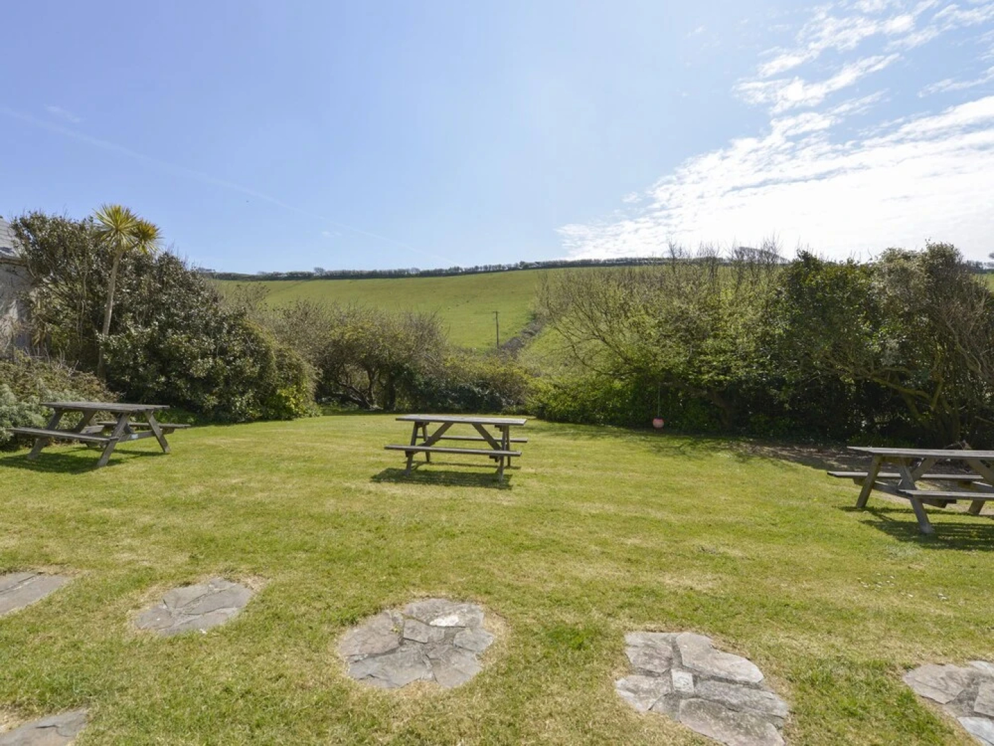 2 Brook Cottages