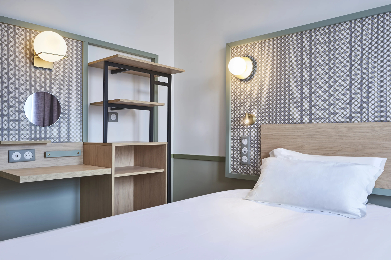 Hôtel Cervantes by Happyculture