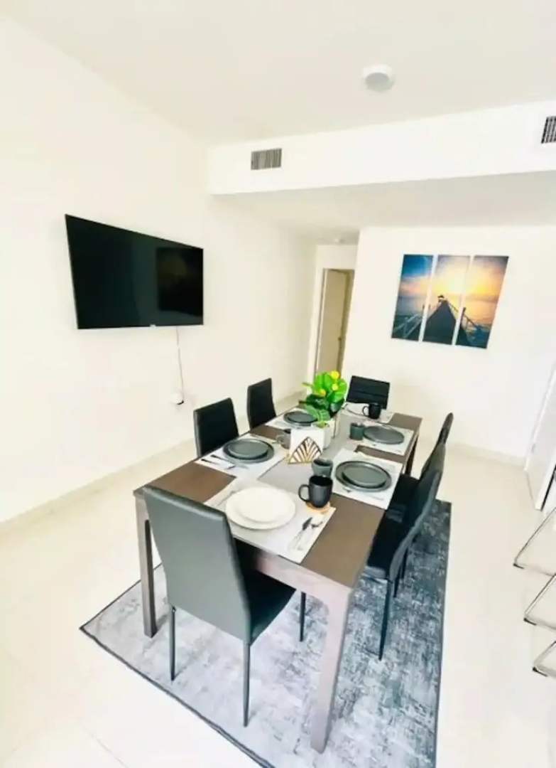 NEW HOME 3 Floors w SKY Terrace MIA, Homestead