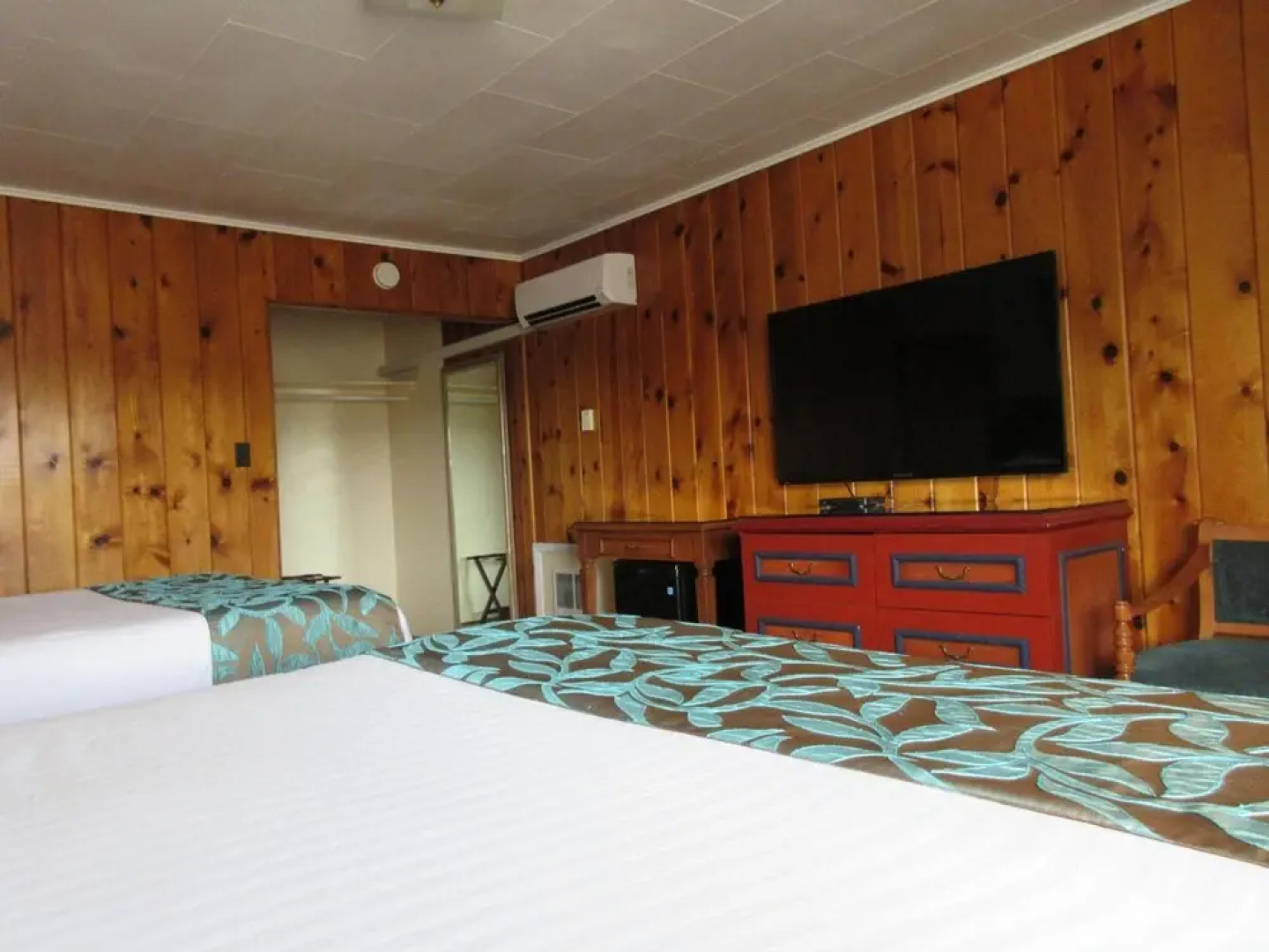 Melita's Crater Lake Adventures