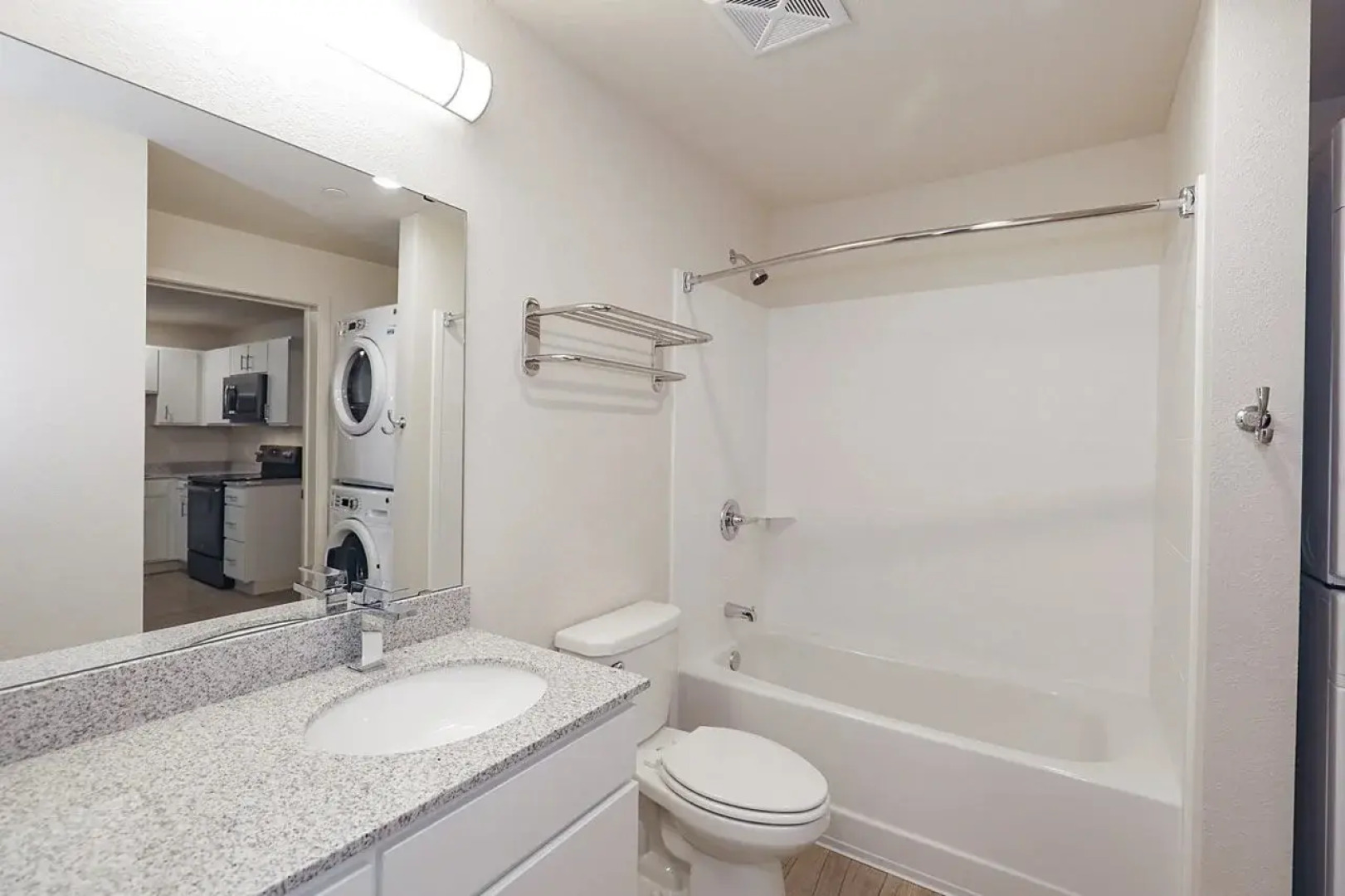 WaterWalk Extended Stay by Wyndham Kansas City - Overland Pk