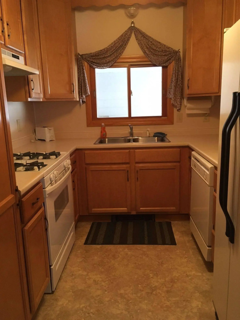 Gilcrest Cottages and Motel