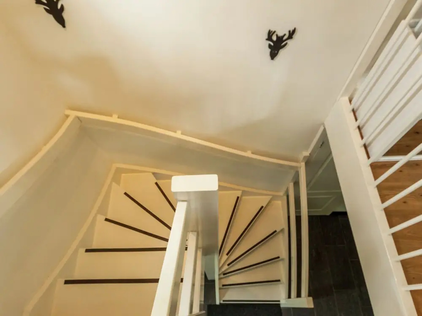 Spacious Chalet with Fenced Garden in Forest in Vieuxville