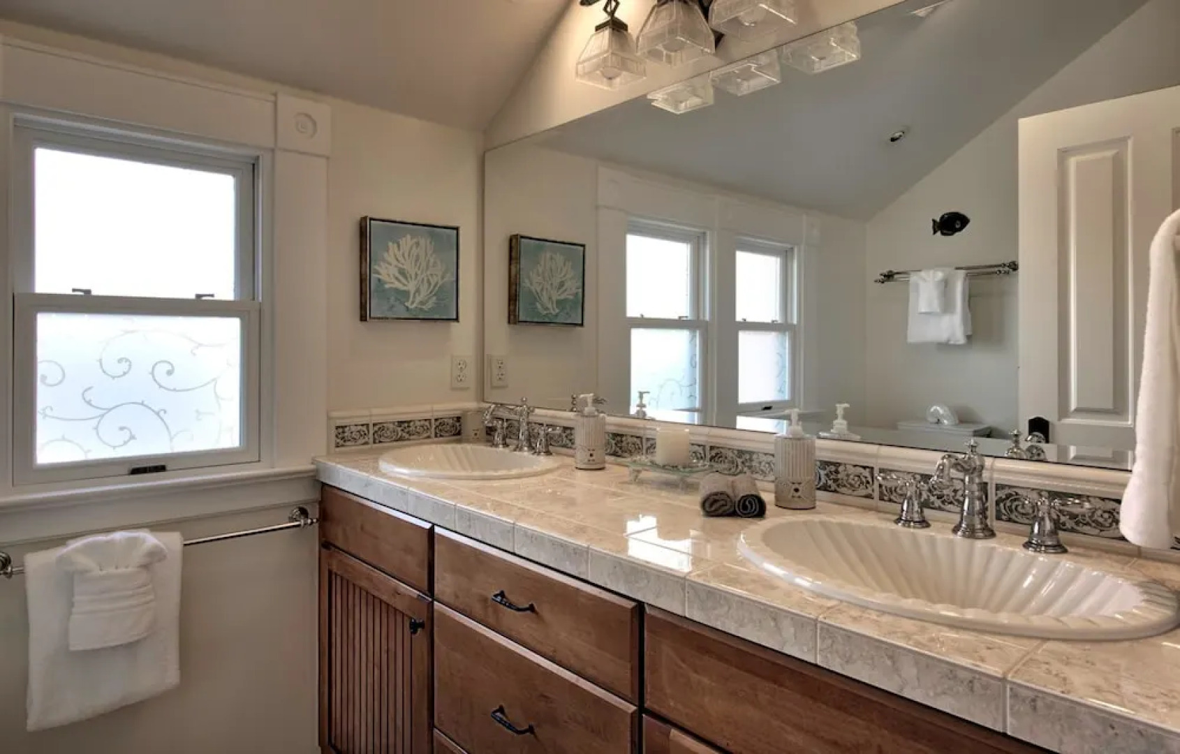 3715 Bliss by the Sea