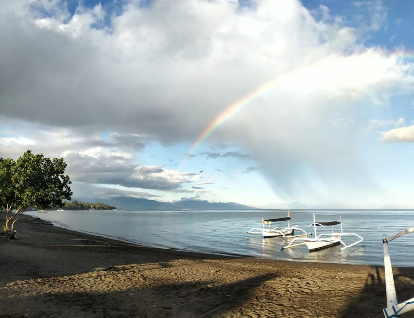 Bali Taman Lovina Resort and Spa Suites