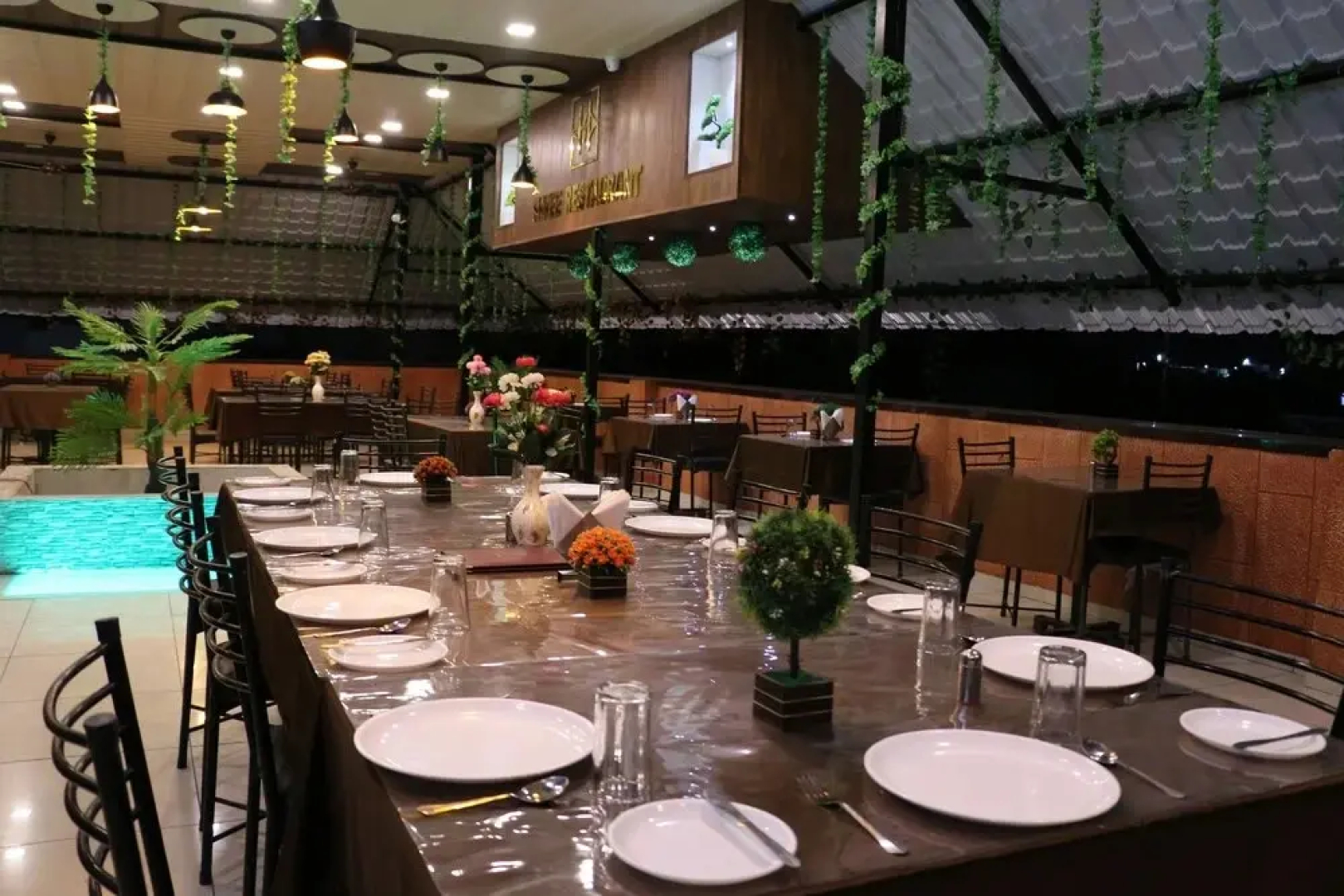 Hotel Shree Palace & Restaurant