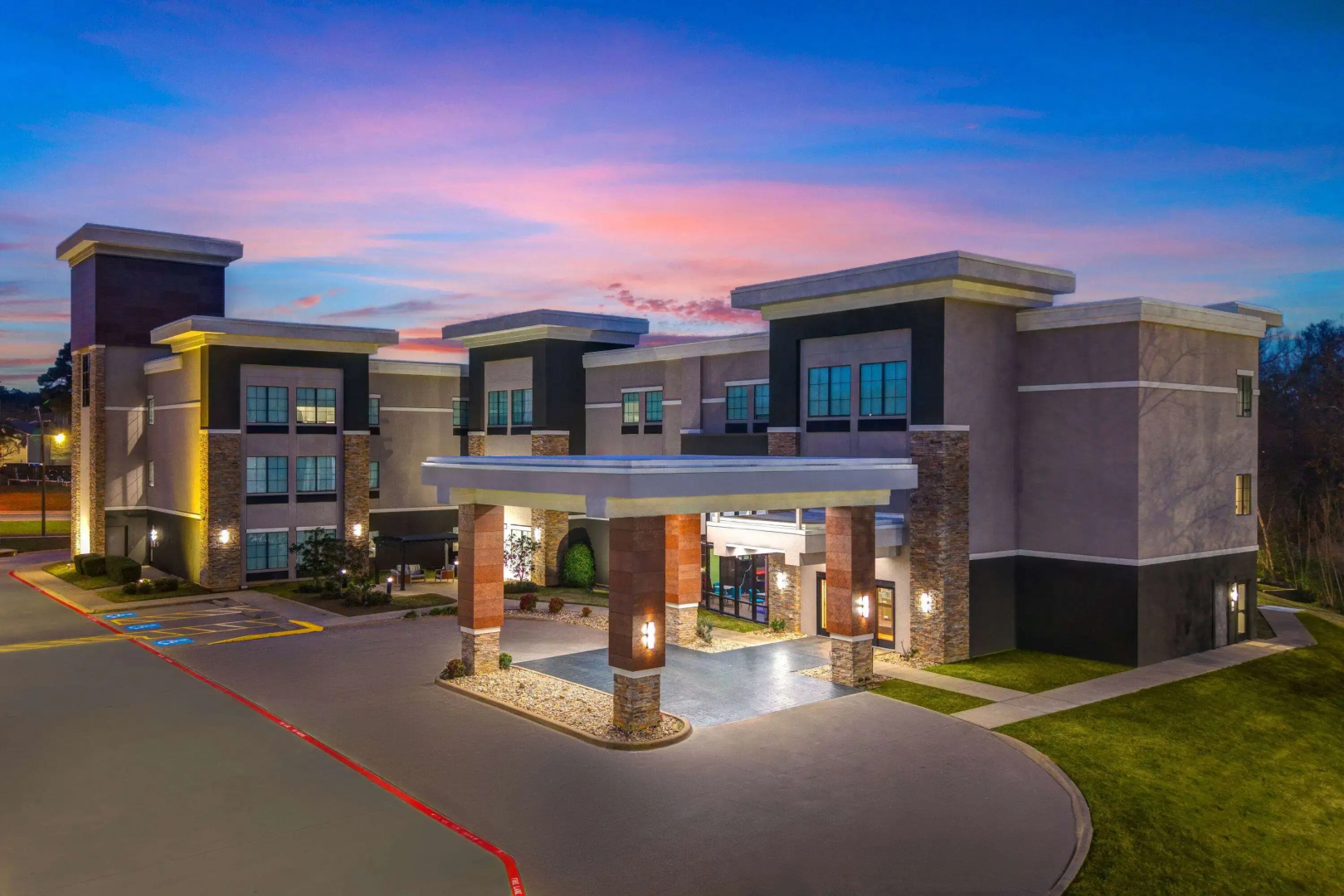 La Quinta Inn & Suites by Wyndham Tyler - University Area
