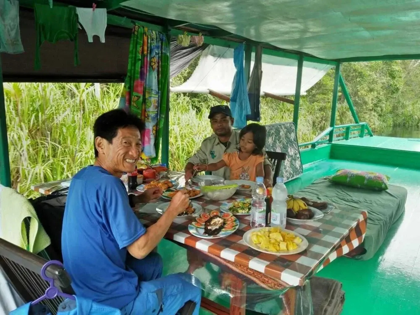 Houseboat Bee Kelotok
