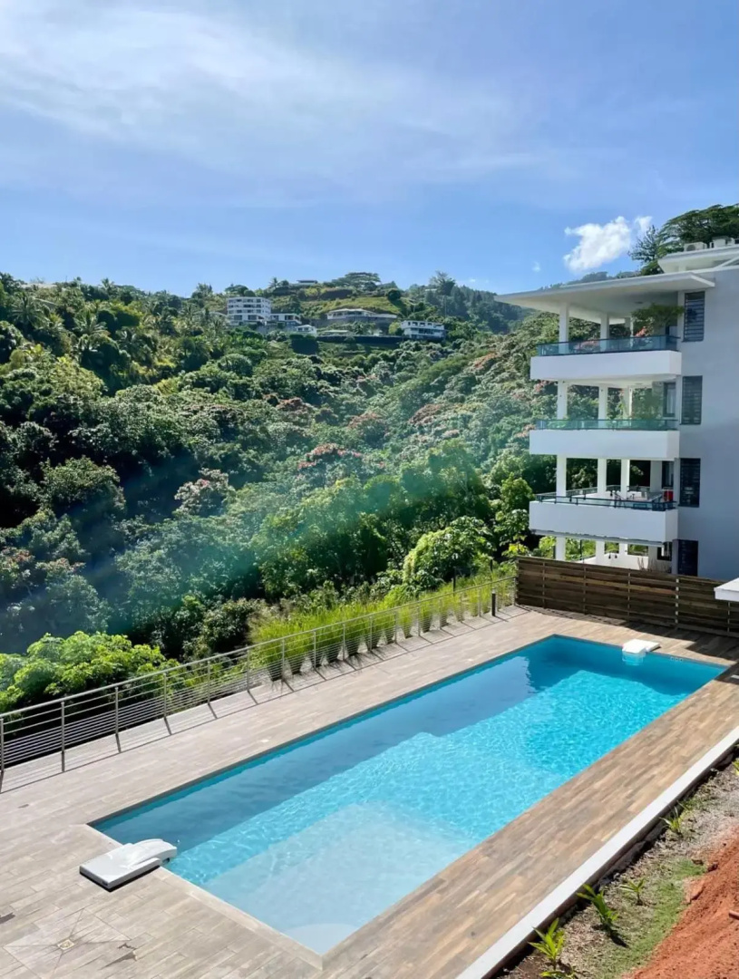 Mititai condo sea view & pool the quiet place near the airport