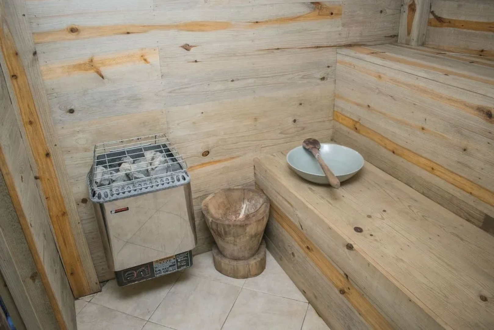 Bugabutik Hotel Resort