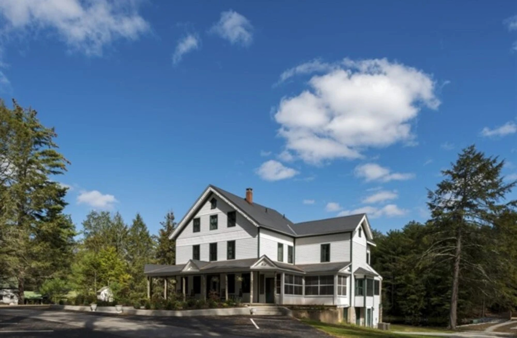 The Cottage in the Pines