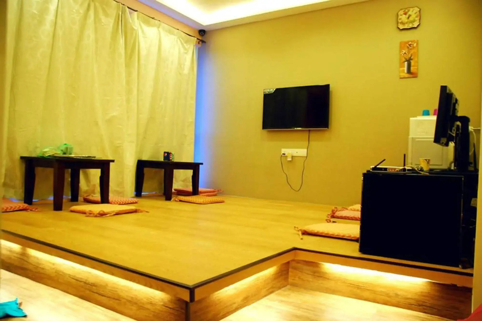 Hotel O V Stay Guesthouse