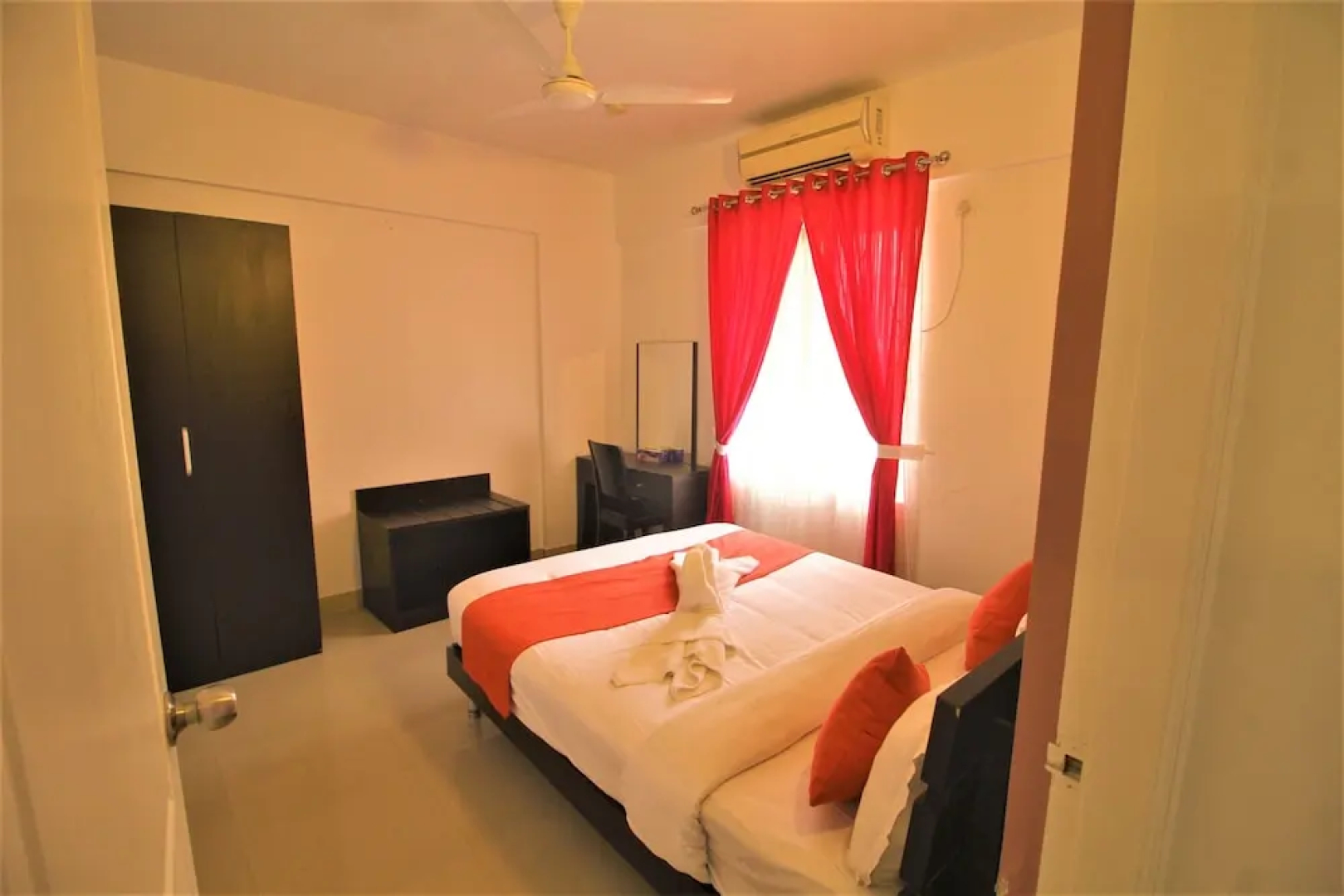 EZ Suites