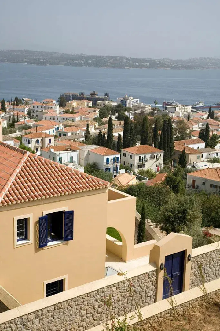 Spezzie Luxury Island Homes