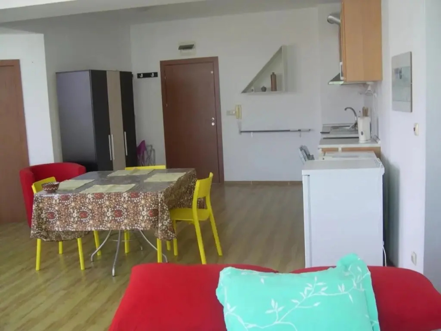 405 Ul Rakovina,Entrance E, 4 Floor