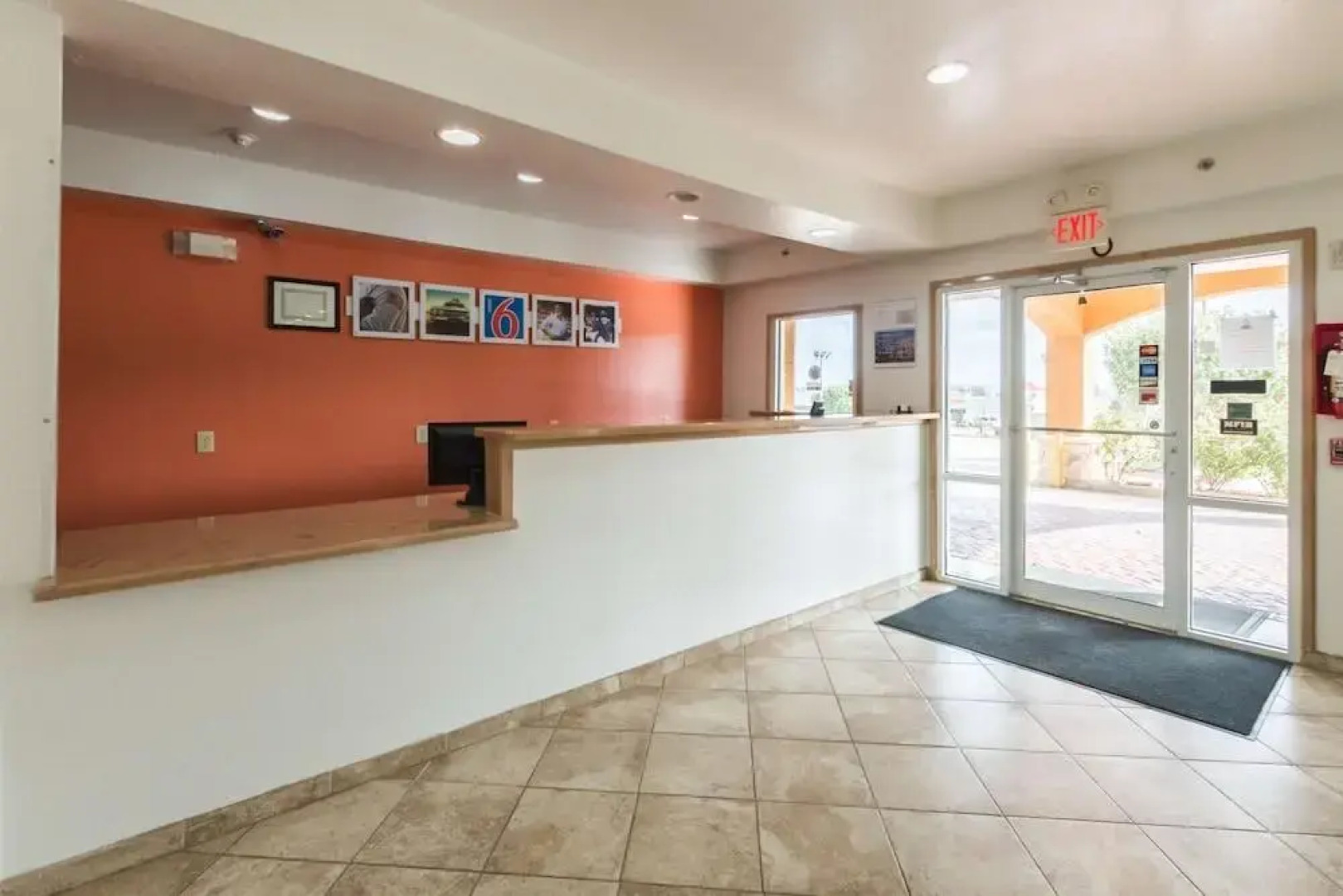 Motel 6 Alvarado, TX