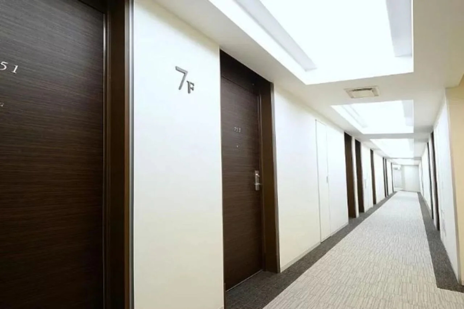 Ginza International Hotel